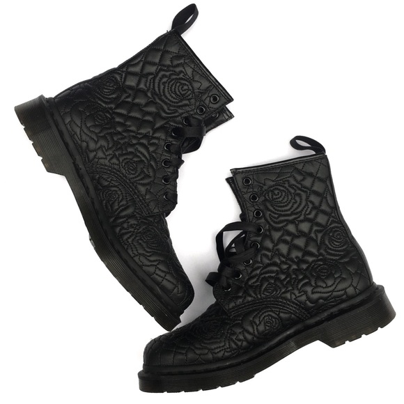 rose boots